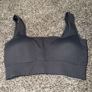 Ribbed sports bra